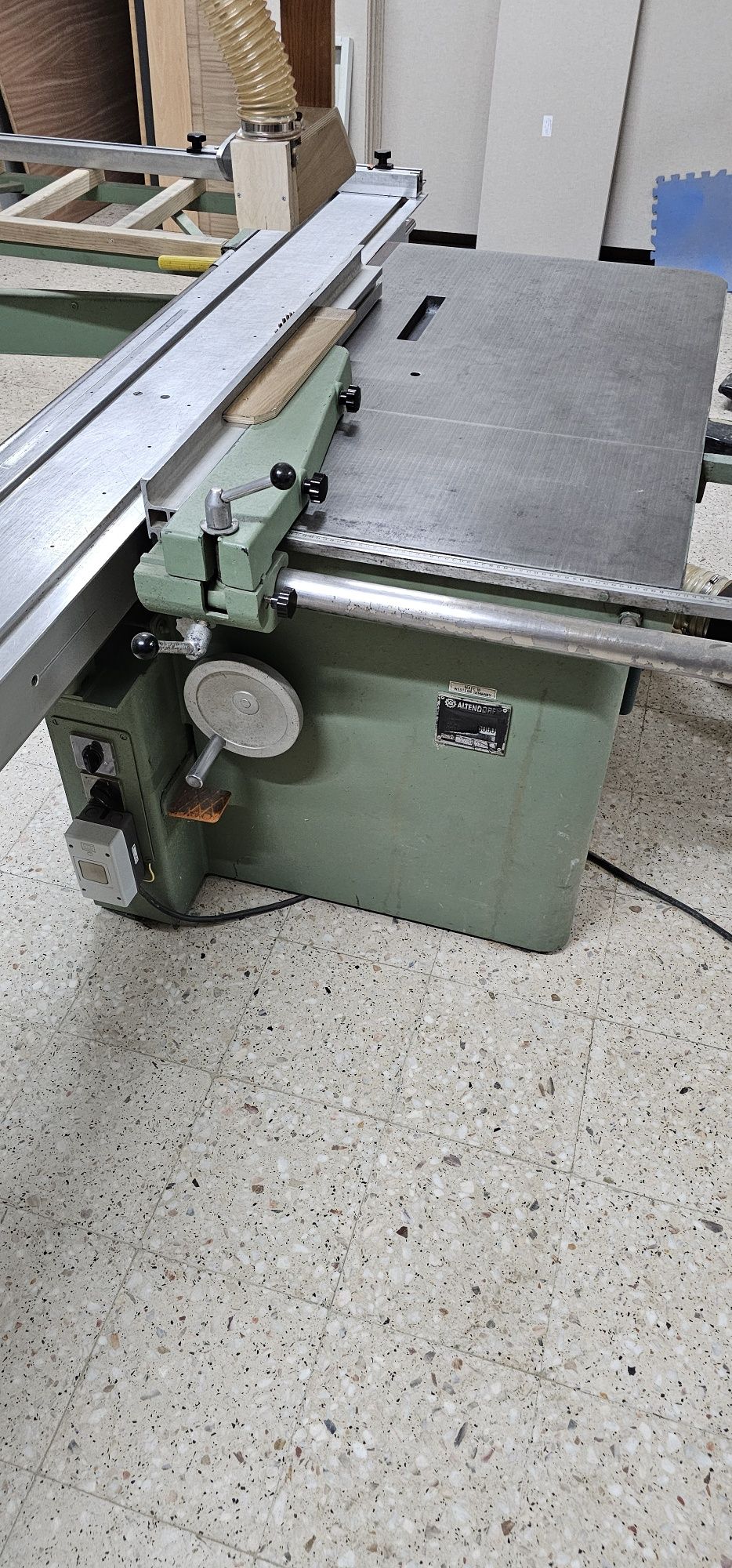 Esquadrejadora Altendorf