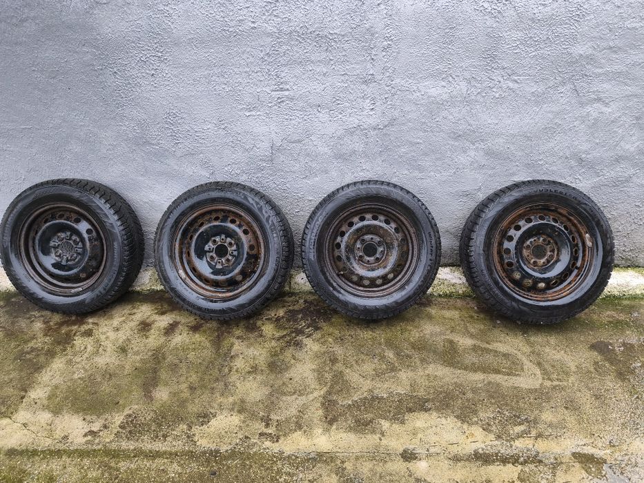 Колеса в зборі на зимовій резині R14