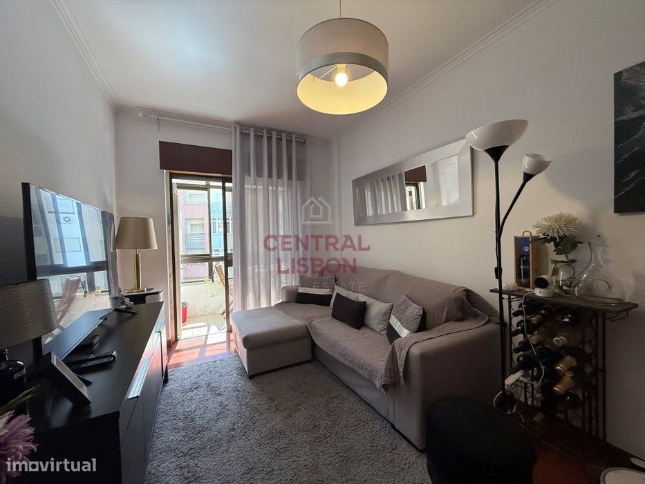 Apartamento T3 - Rés-do-Chão - Feijó - Almada - Rua Guilherme Coraç...