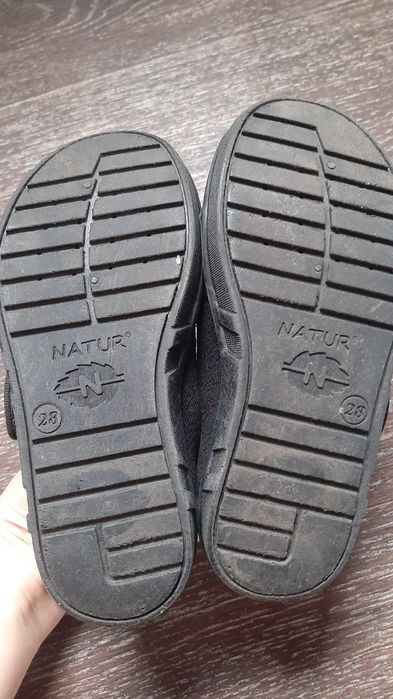 Продам дитячі тапочки в садочок, для дому на липучках 28р і 29