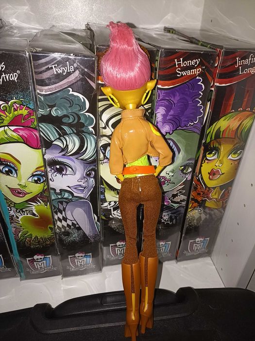 Monster High Gilda Goldstag