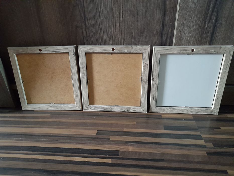 Zestaw 4 obrazów na ścianę w ramie