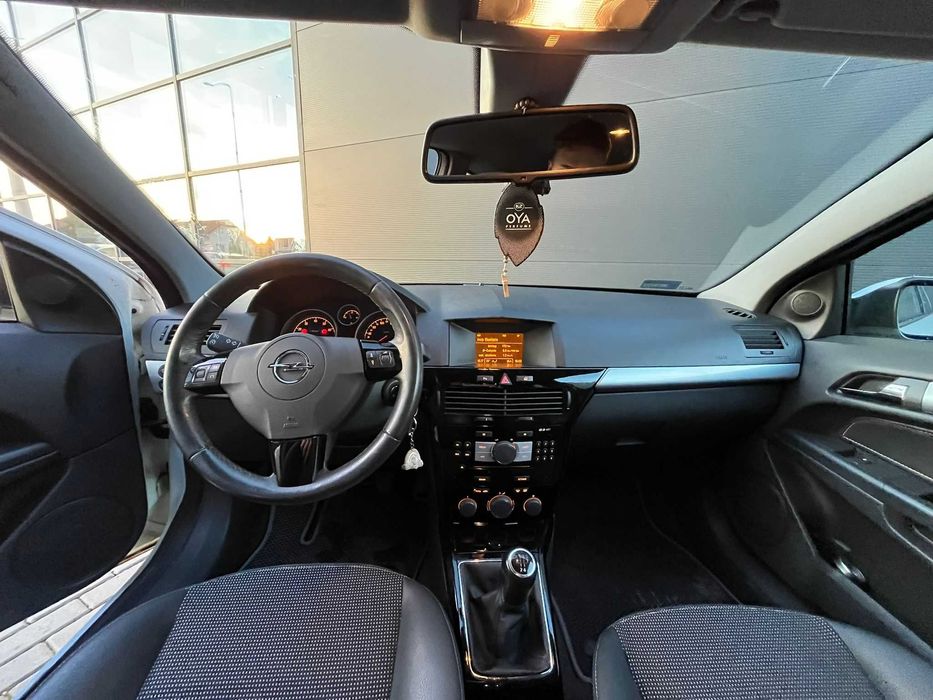 Astra H GTC 1.6 16V/LPG/bi-xenon/czujniki/COSMO !!!