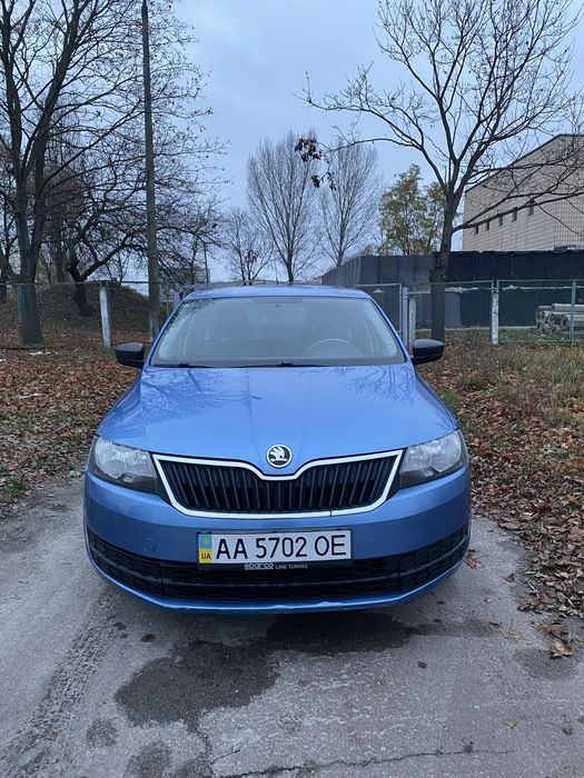 Škoda Rapid 2013 року 1,6л