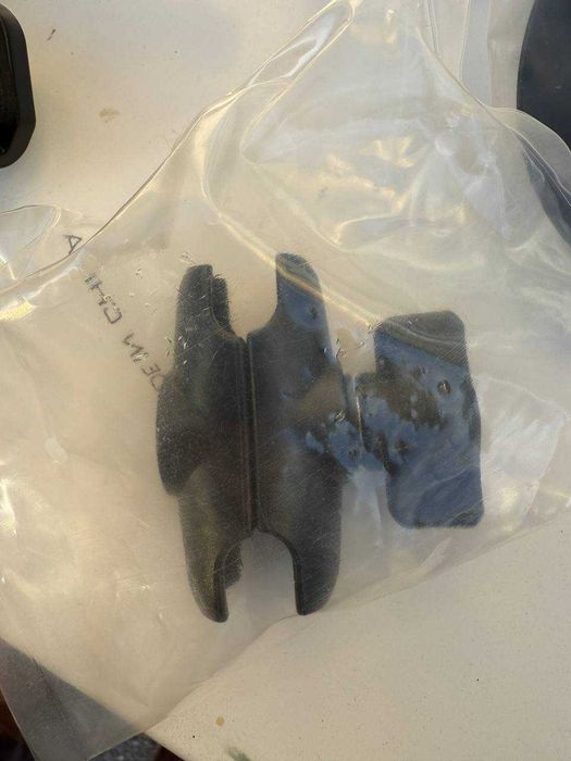 Міцне подвійне присоске-кріплення для планшета iPad