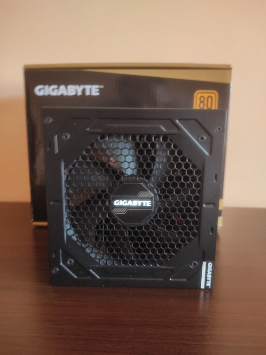 Zasilacz GIGABYTE P850GM 850W 80 Plus Gold