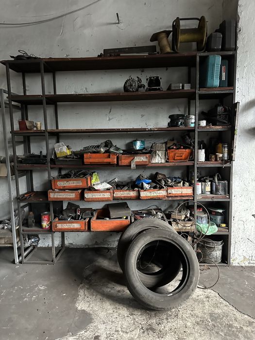 Стілажі жалізні з