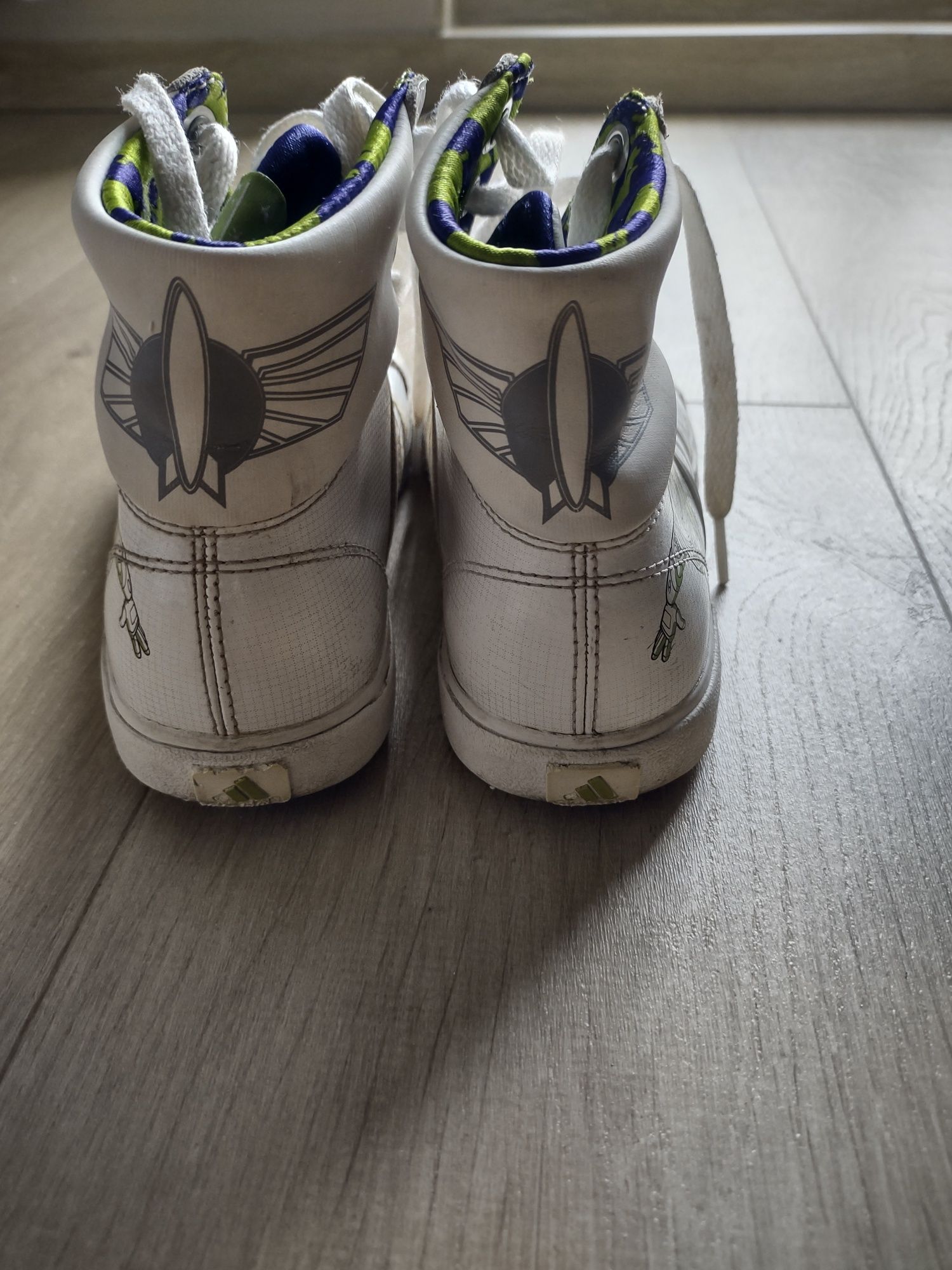 Adidasy seria Toy story