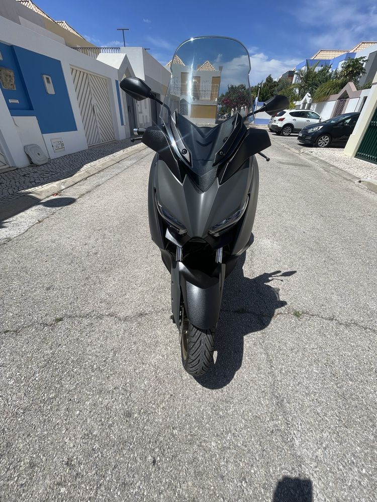 Yamaha 300 Xmax Tech Max