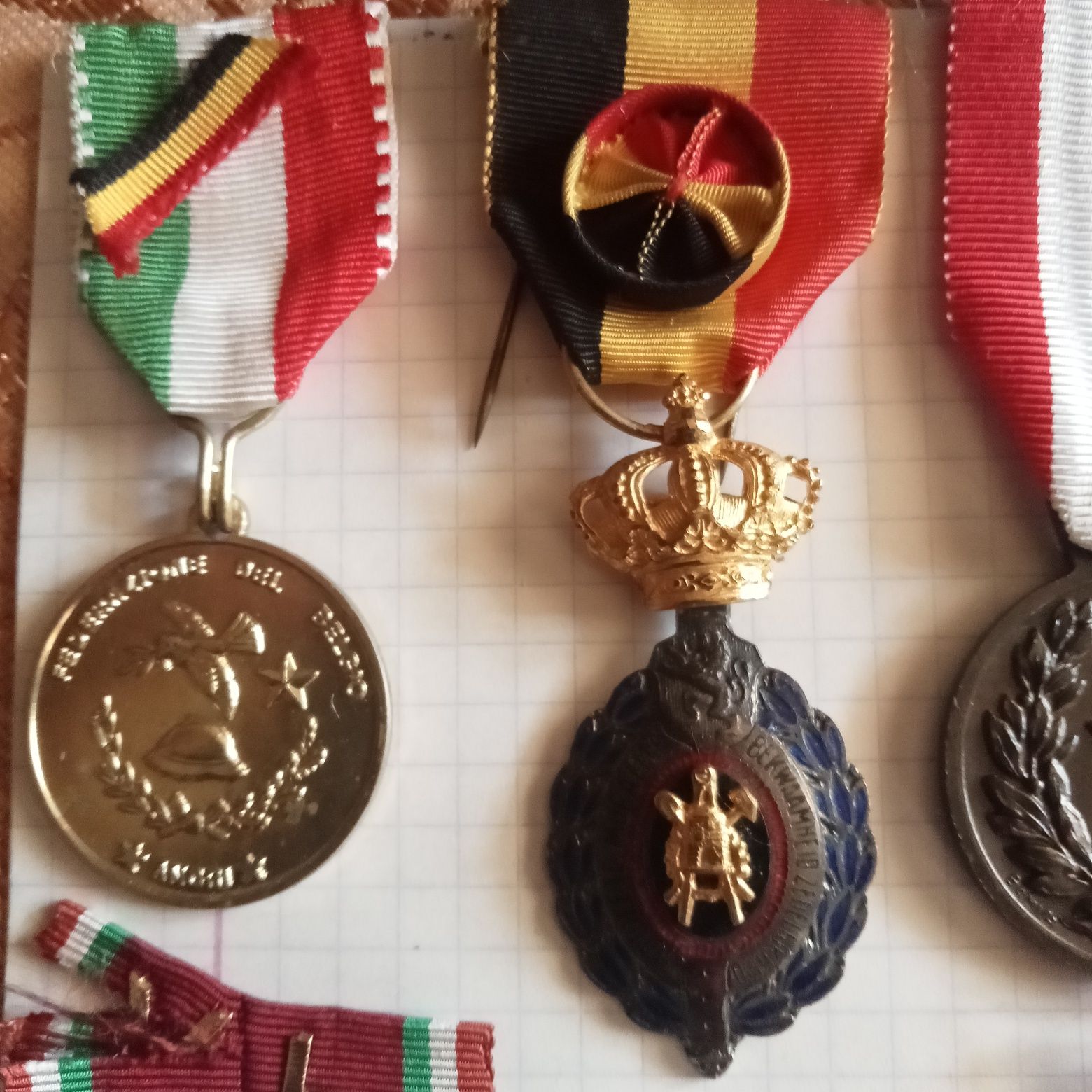 Stare Wojskowe Odznaki Odznaczenia Medale Ordery wpinki i przypinki