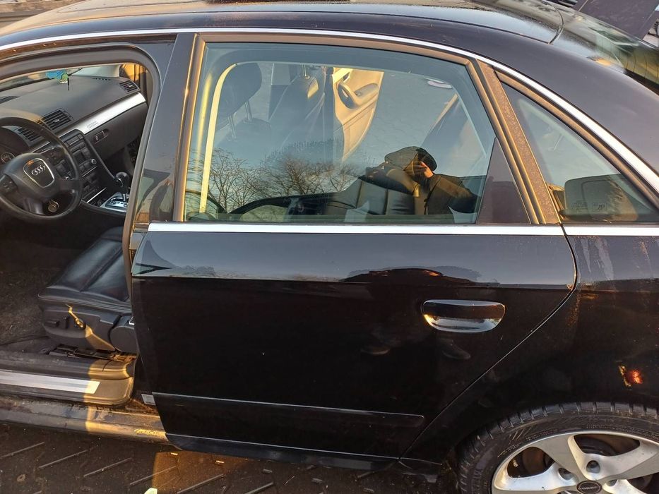 DRZWI KOMPLETNE LEWY TYŁ AUDI A4 B7 SEDAN LY9B