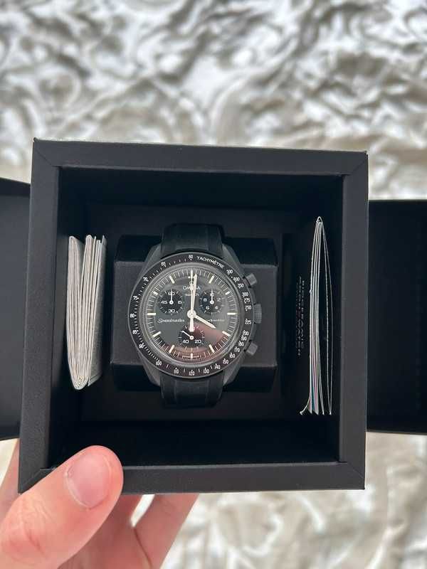Omega x Swatch Merkury Solarny: Bioceramika Detalami Pustynni Merkury