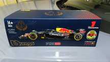 Bburago M. Verstappen Red Bull RB18 1:24 Burago