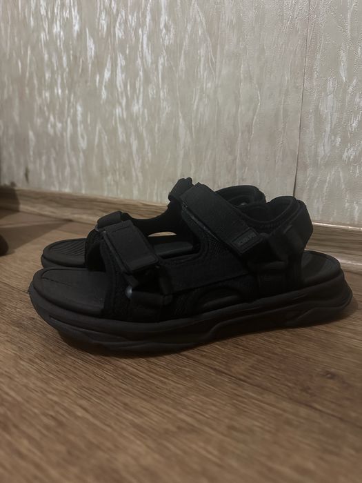 Босоніжки для хлопчика