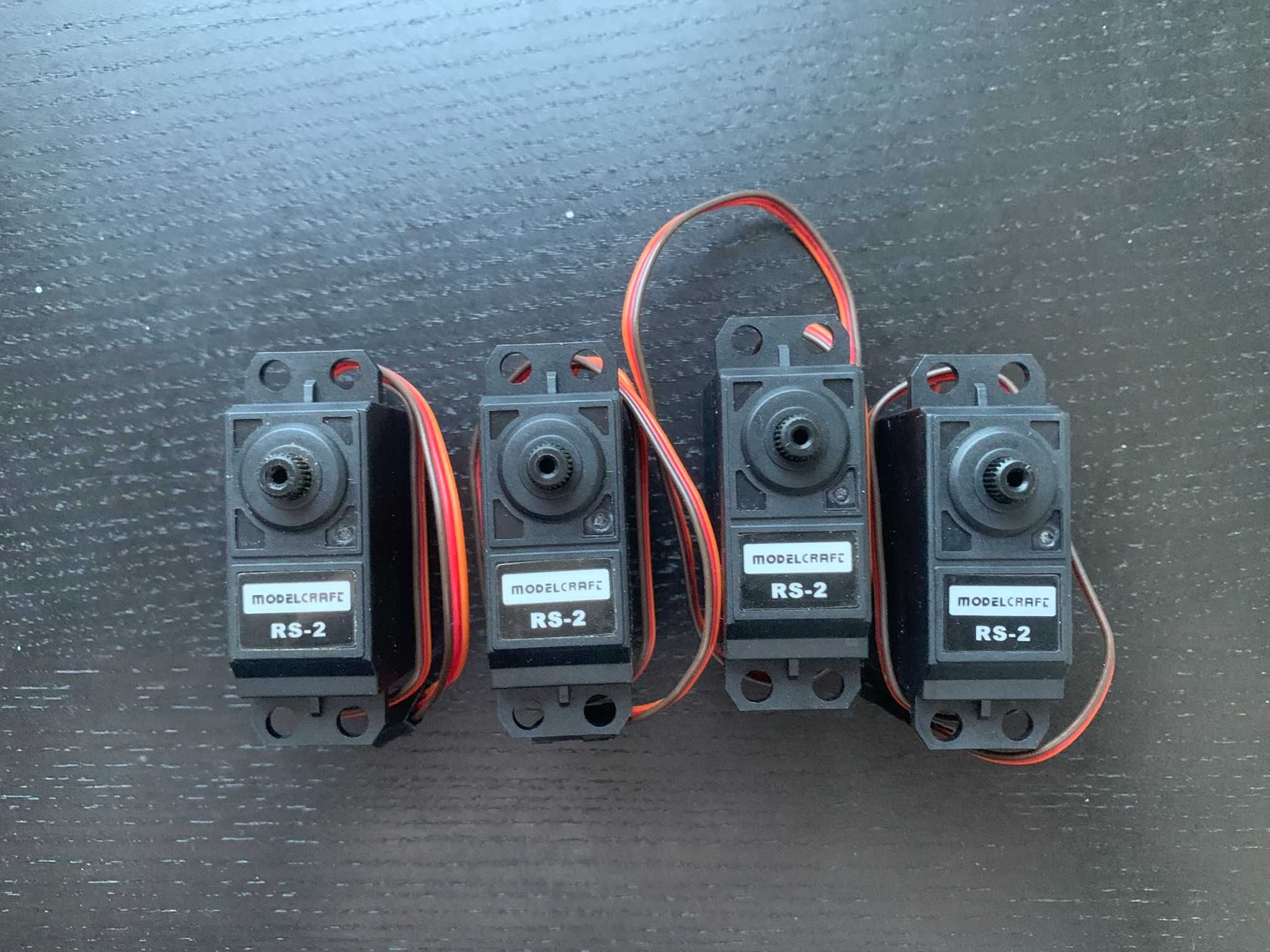 Servos Modelcraft Novos