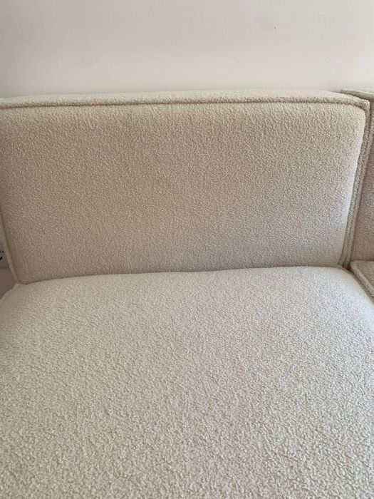 Sofá em tecido Bouclé