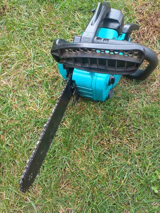 Бензопила сучкорез