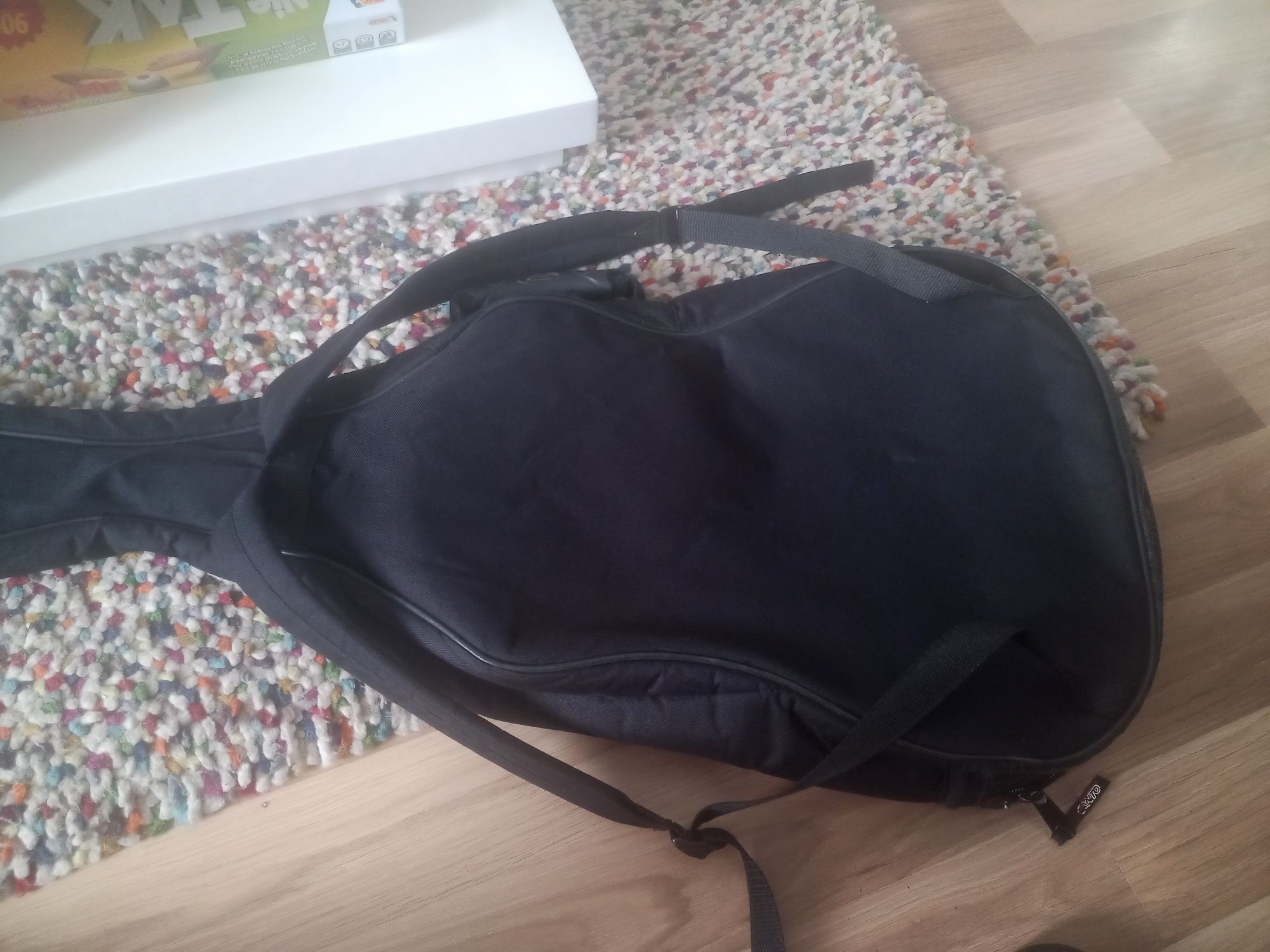 Pokrowiec na gitarę firmy CANTO