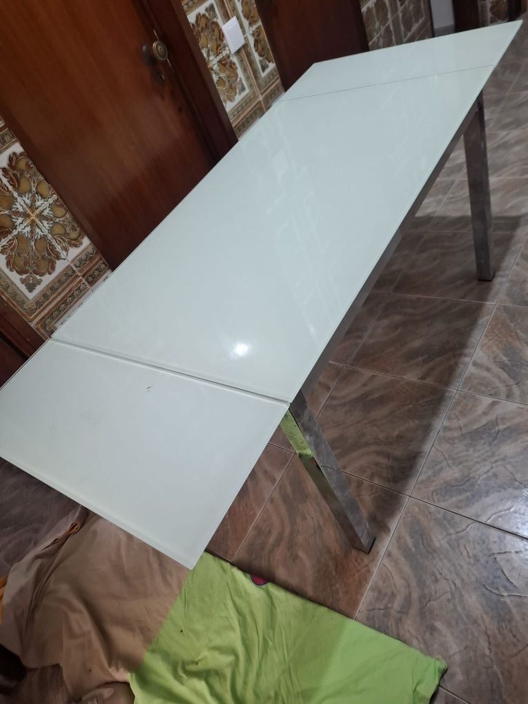 Mesa de vidro jato extensível semi-novo
