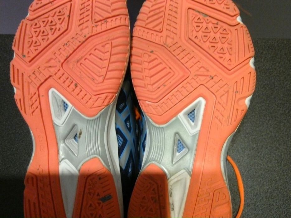 Buty halowe Asics ( do siatkówki)