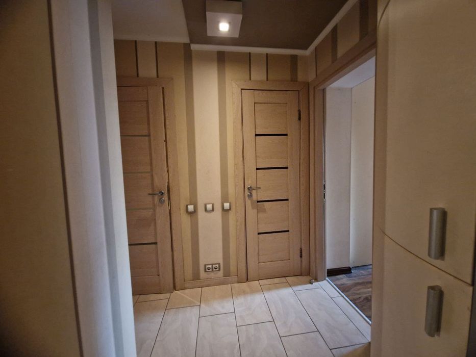 3 комнатная квартира Таирова Королева/Панорама Рынок киевский ГАЗ