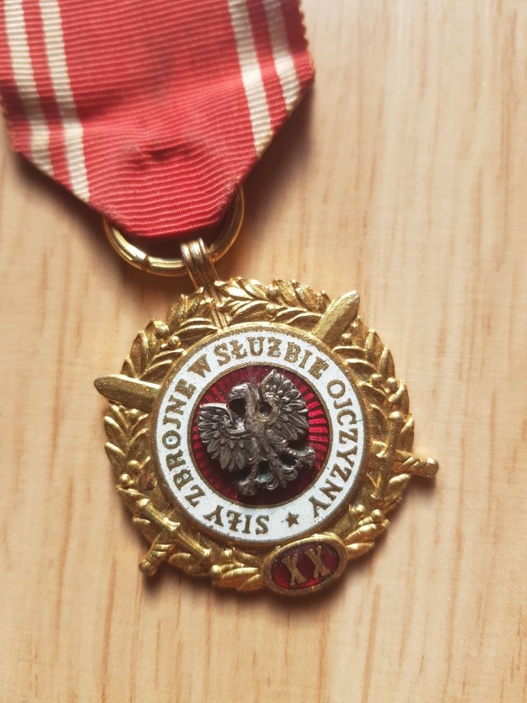 Siły zbrojne w służbie ojczyzny medal złoty XX lat