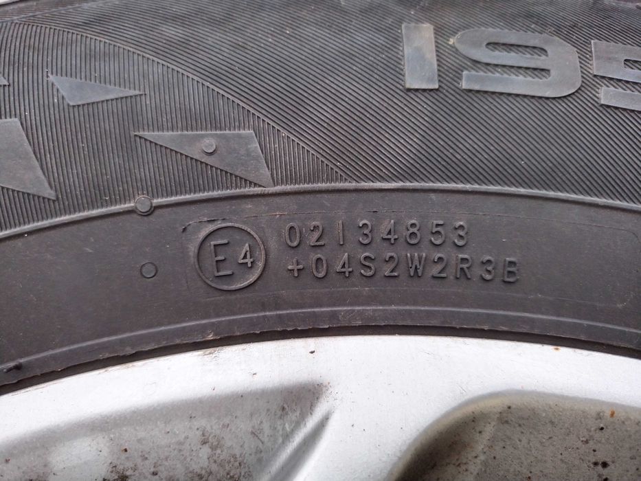 Зимові шини на дисках 195/65/R15 4шт на Ford C-max 2007-2009