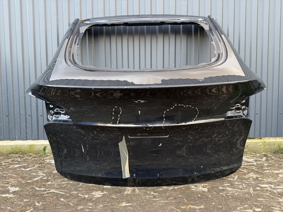 Кришка багажника Tesla model Y MY ляда кляпа