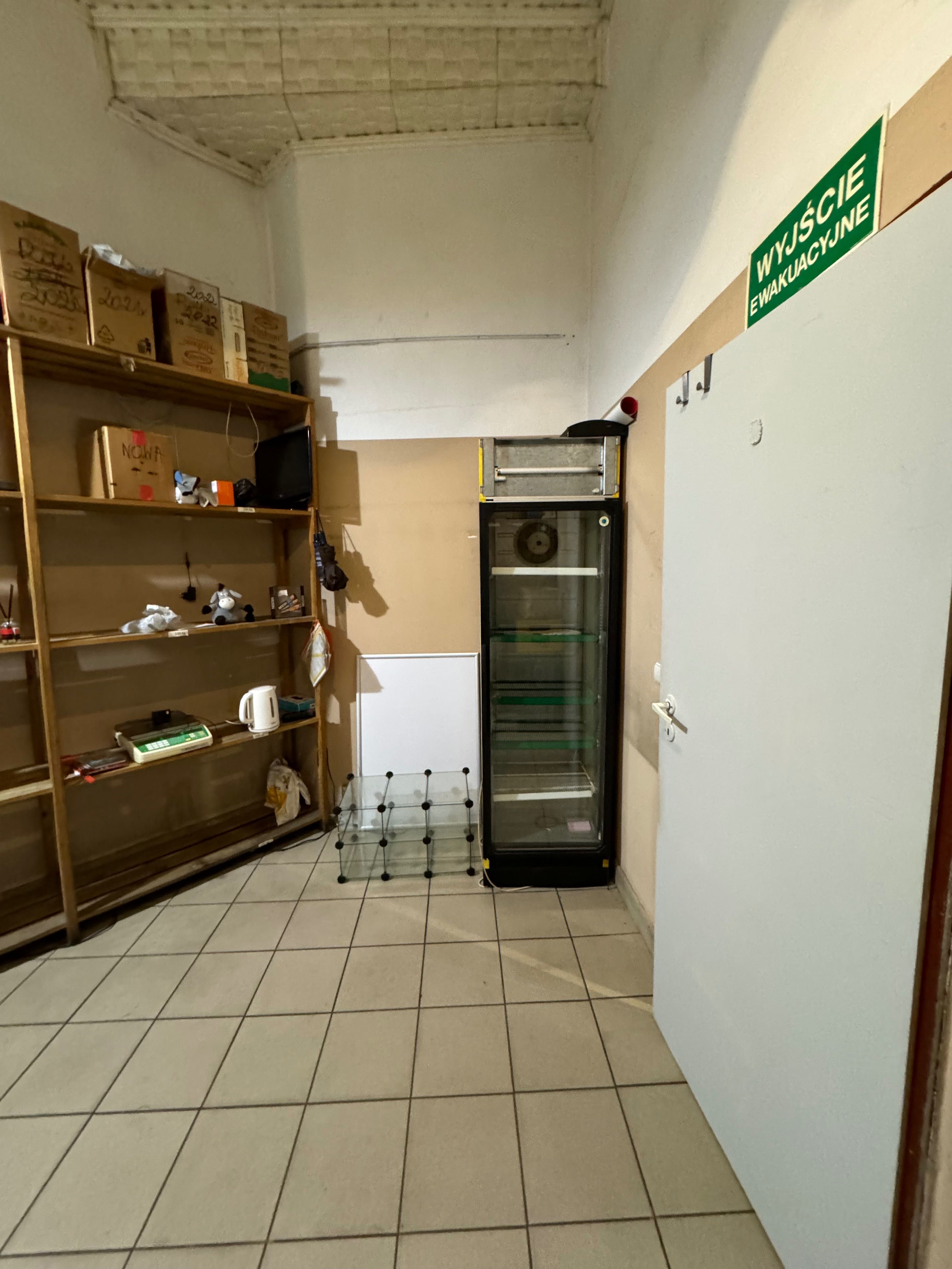Na wynajem Lokal Użytkowy, Sklep spożywczy, Reja