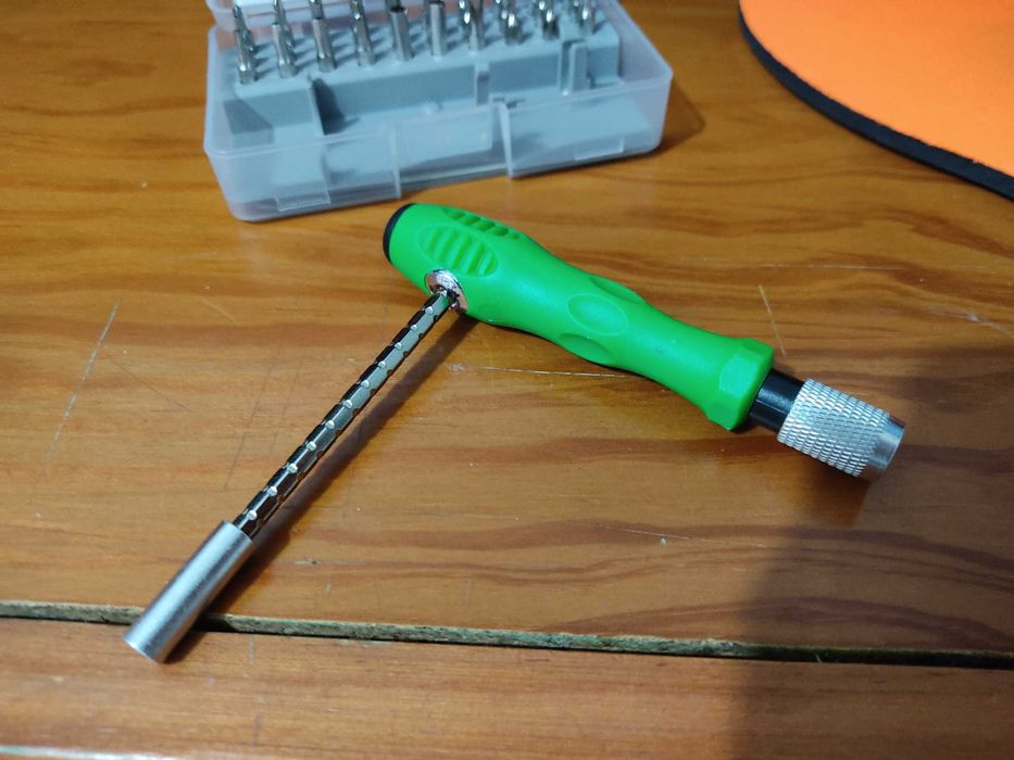 Caixa conjunto kit Chaves de fenda, chaves de estrela - Aceito Troca