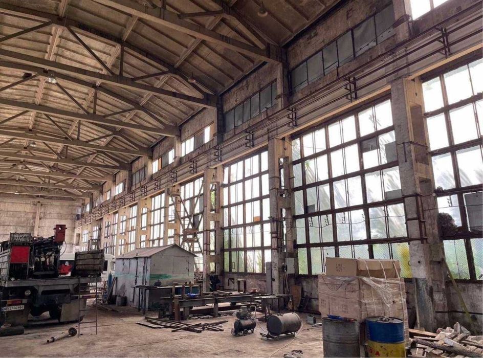 Продаж виробничої, складської бази, ділянка 1,5 Га, площа 3174 м.кв