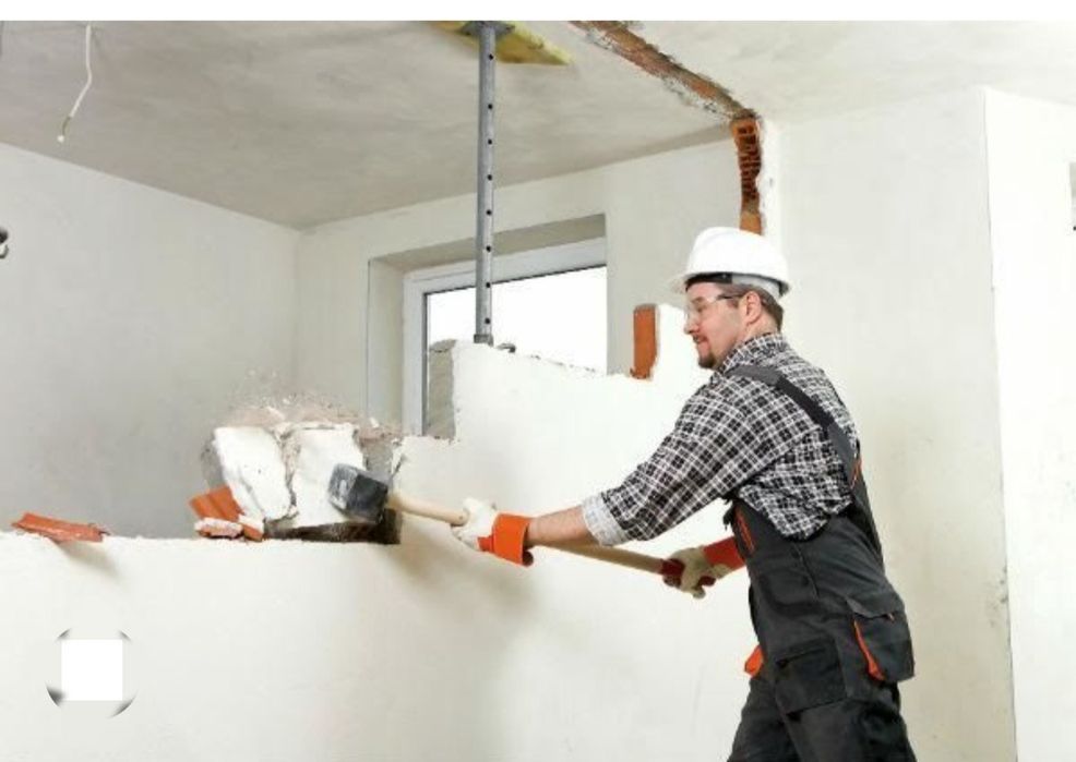 Усиленя аварійних приміщень.Демонтаж споруд Порізка битону