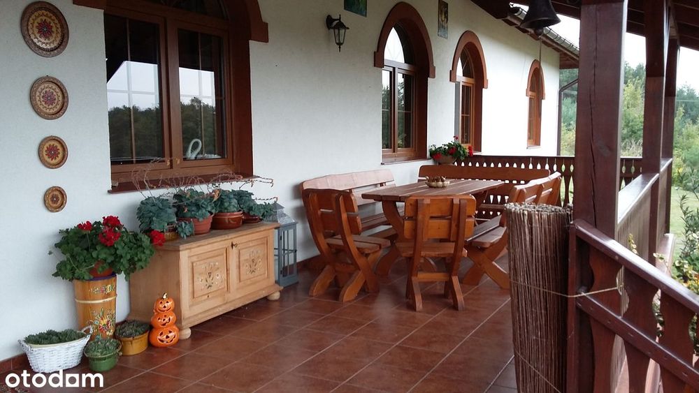 Duży dom 600m2  z dużą działką 11,5 h nad jeziorem przy lesie