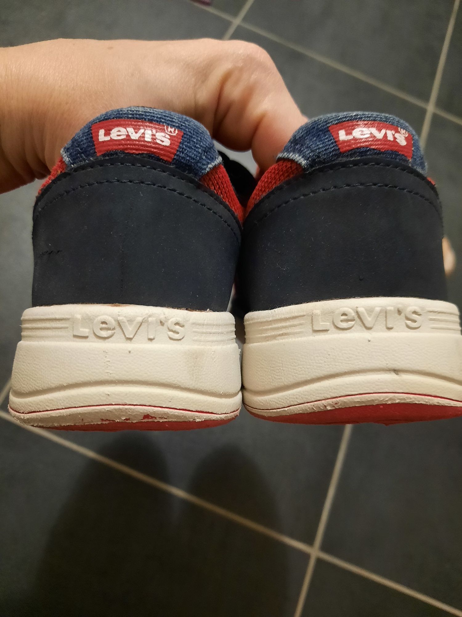 Кроссовки Levis Adidas(32,33р)