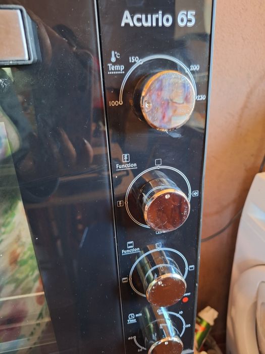 Forno eléctrico praticamente novo