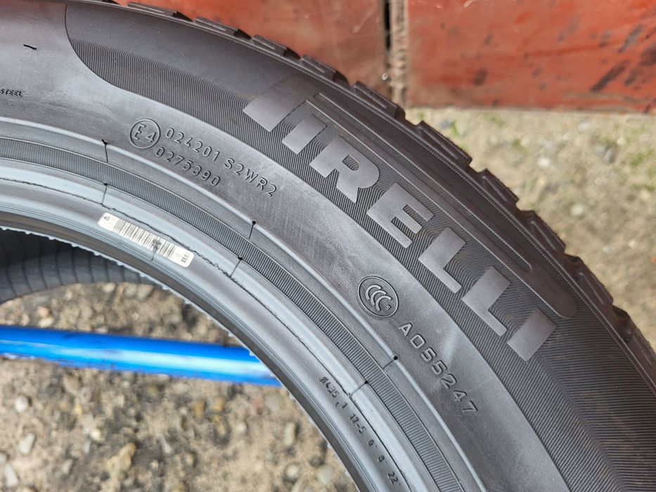 205/60/17 R17 Pirelli Sottozero 3 4шт ціна за 1шт шини зима