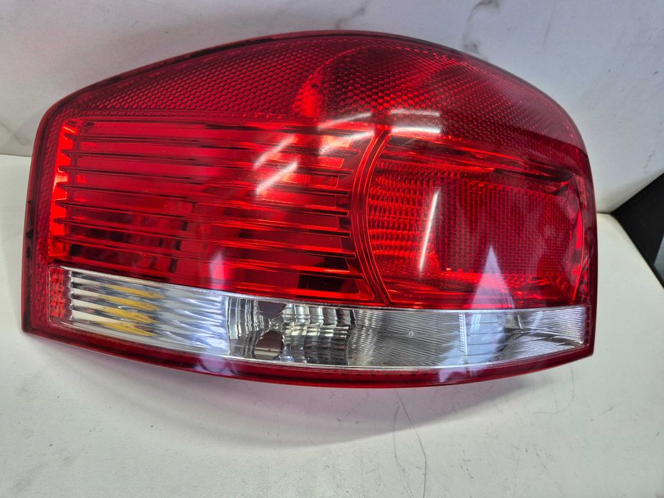 audi a3 8p 3 drzwi lampa tylna lewa lewy tył europa igła! oryginał