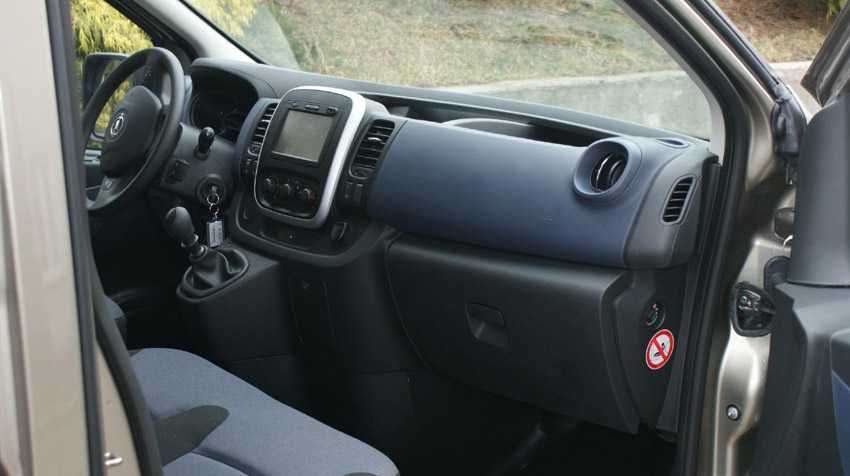 wynajem bus 9 cio osobowy  wakacje imprezy bez limitu kilometrów