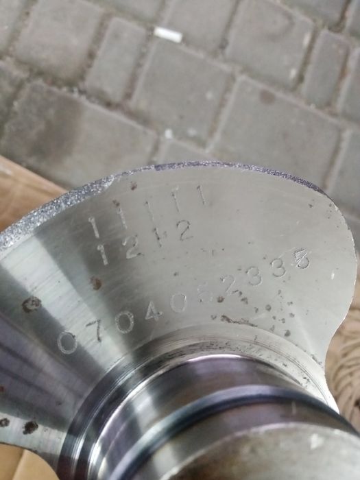 Продам колінвал до двигуна нісан новара, партфаіндер