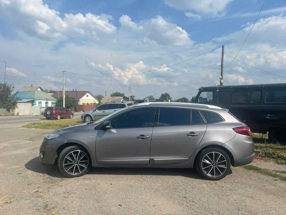 Меган 3 у відмінному стані