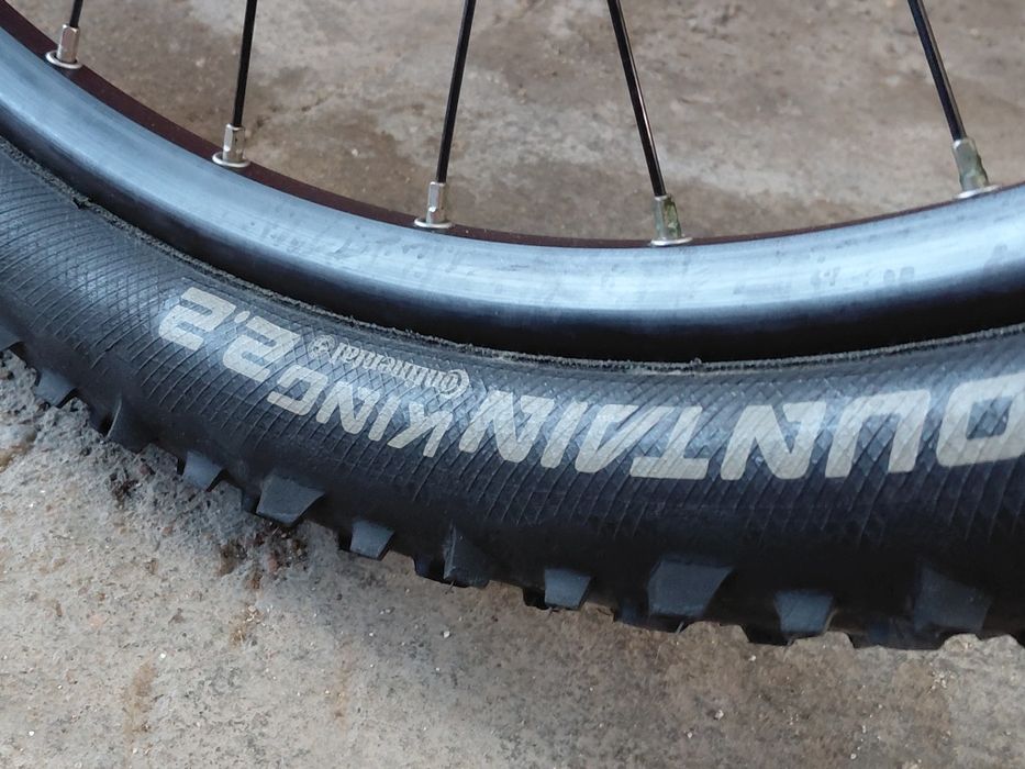 Biciicleta btt por estar m nao tem nada dedicado a estrada cicli