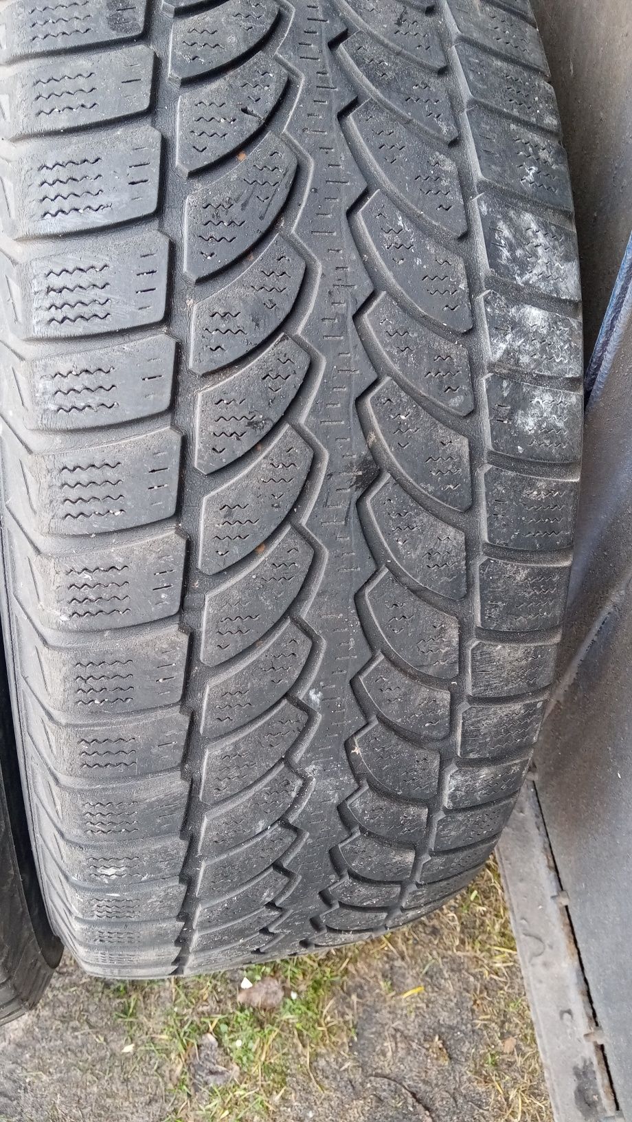 Opony letnie 225/50 r 17