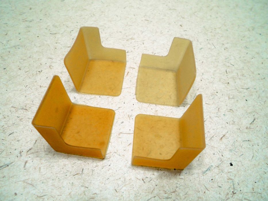 Уголок защитный для аудиотехники силиконовый