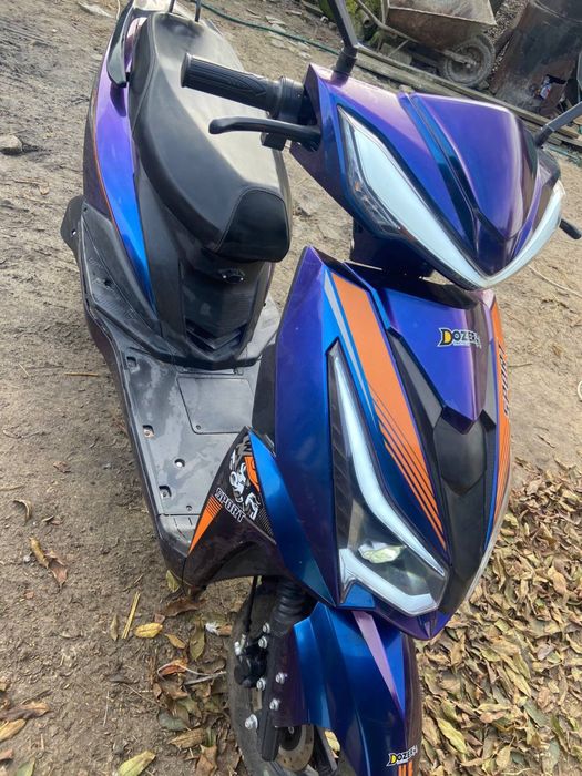 Продаю електро скутер