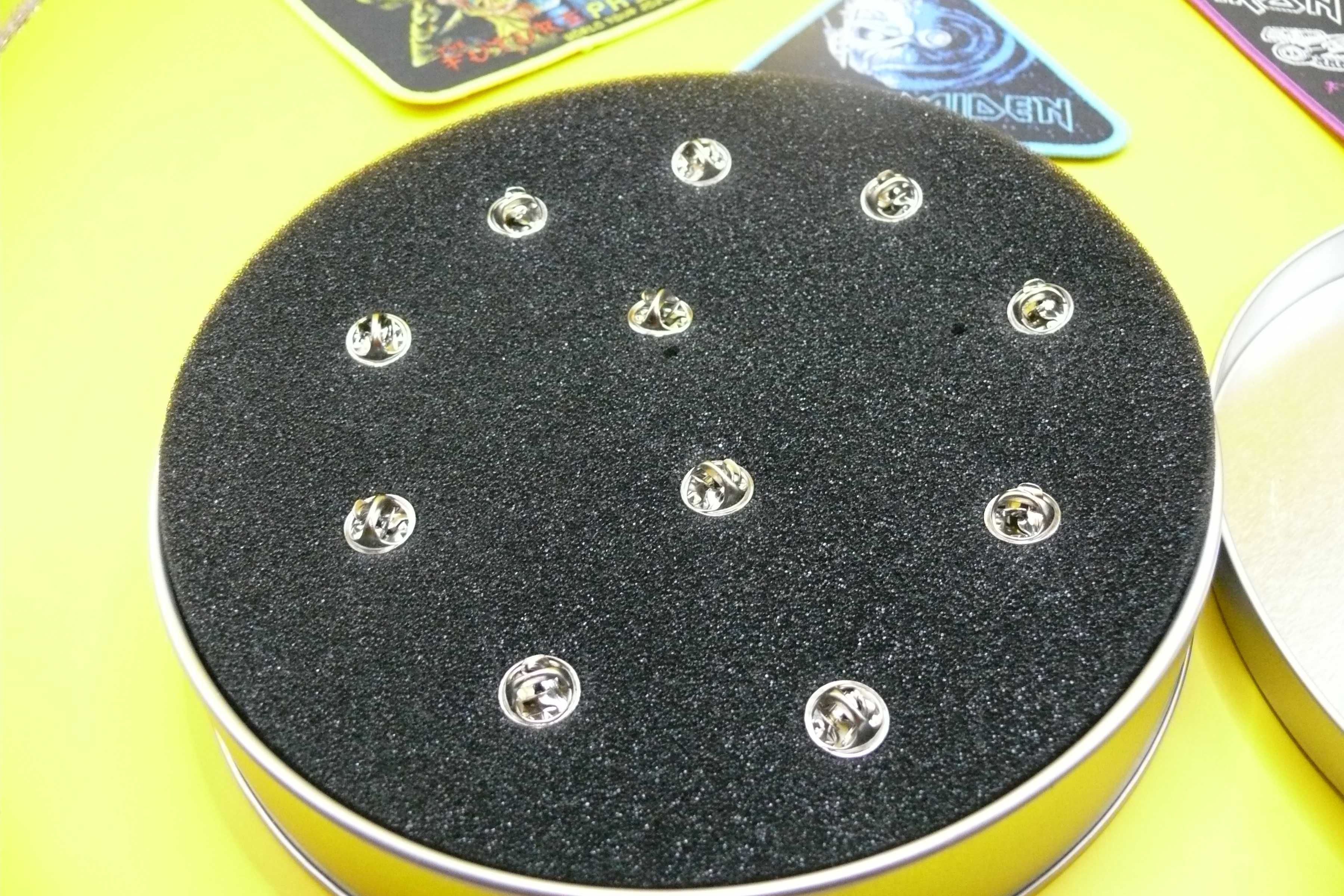 Conjunto de Pins e Estampas de Colecionador