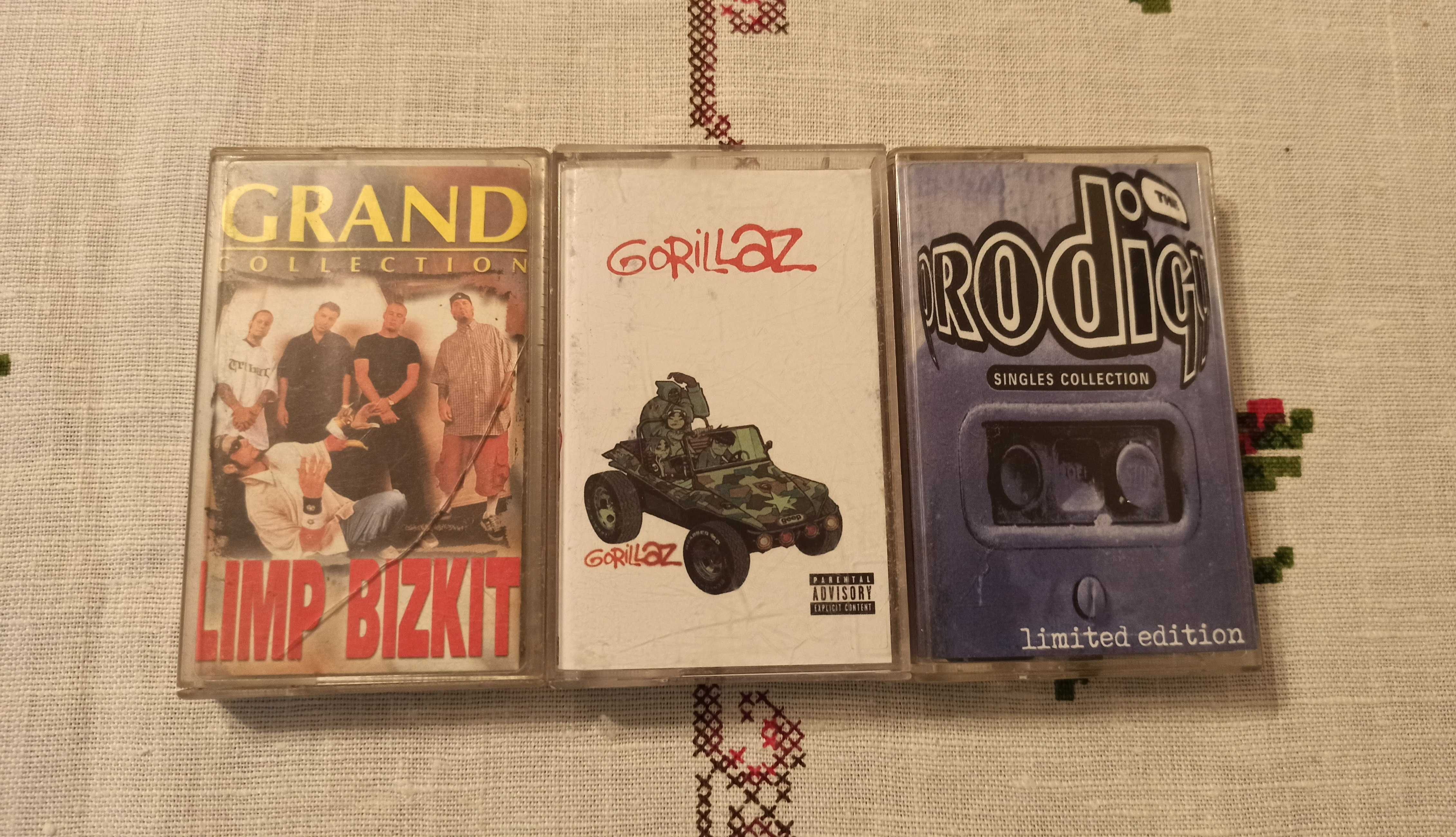 Кассеты Prodigy, Limp bizkit, Gorillaz