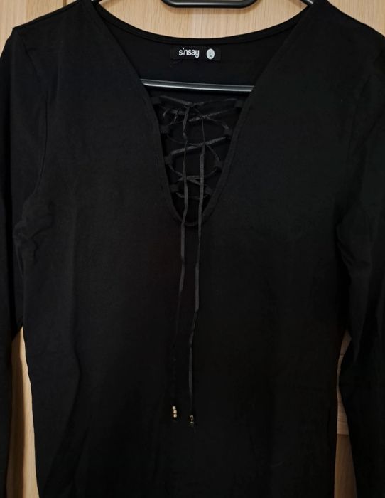 Body z wiązaniem sznurowaniem czarne obcisłe