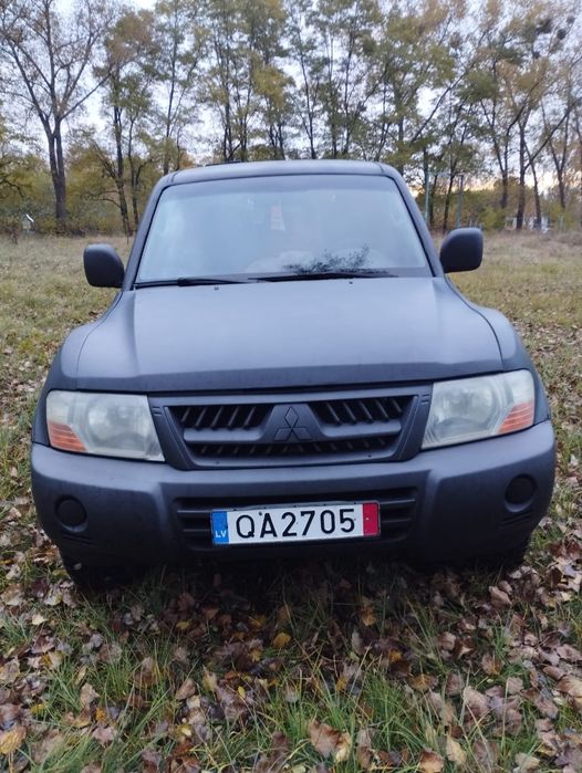 Mitsubishi pajero wagon 2004 року 3.2 дизель автомат