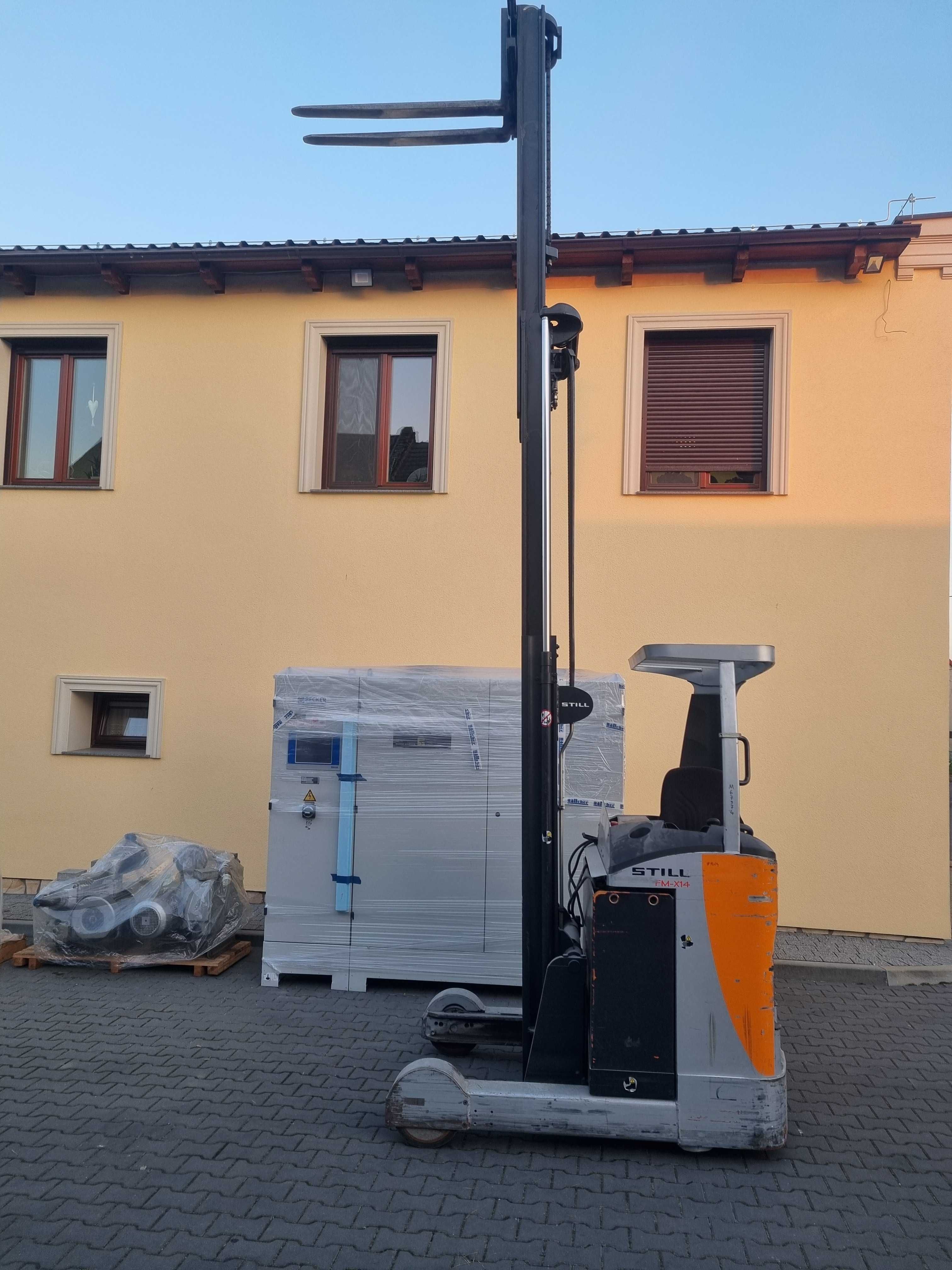 Elektryczny wózek widłowy wysokiego składowania Still FM-X14 2010r