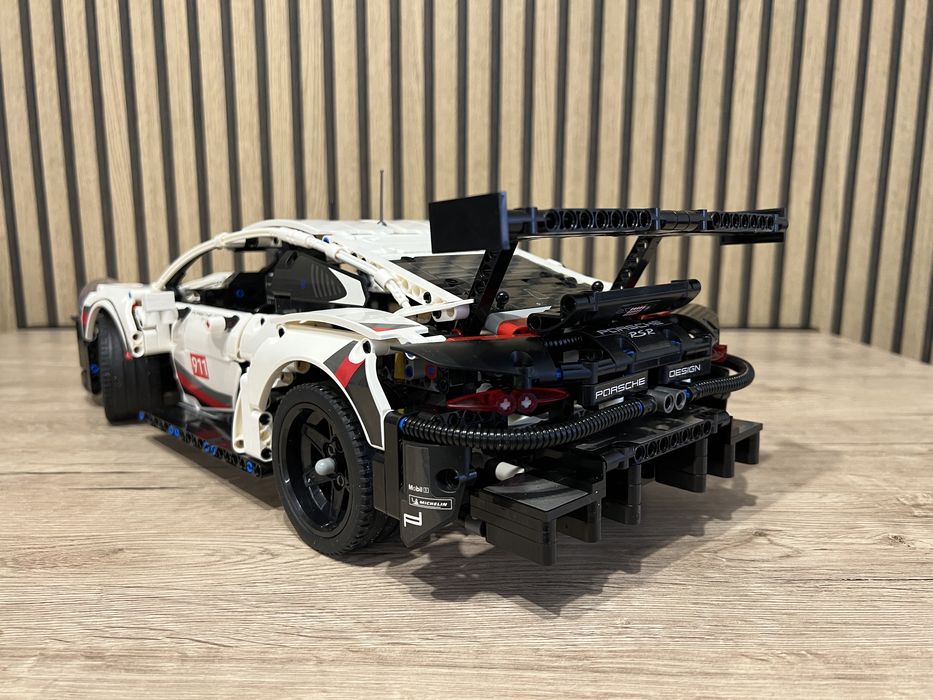 Конструктор LEGO Technic Porsche 911 Порш 911